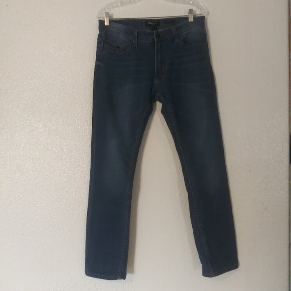 Kenneth Cole men's size 32X30 slim fit medium wash jeans - Picture 1 of 13